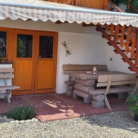 Privat Nika Hotell Závažná Poruba Exteriör bild