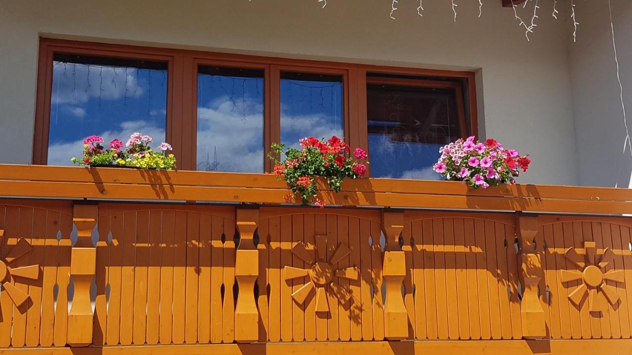 Privat Nika Hotell Závažná Poruba Exteriör bild