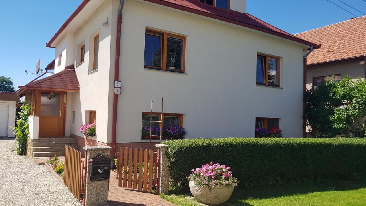 Privat Nika Hotell Závažná Poruba Exteriör bild